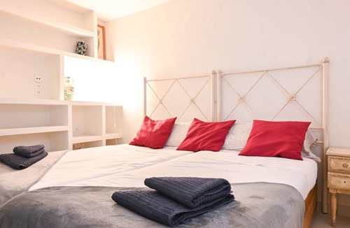 Hispanoamerica Apartment | 75 m² Apartment ∙ 2 bedrooms ∙ 6 guests