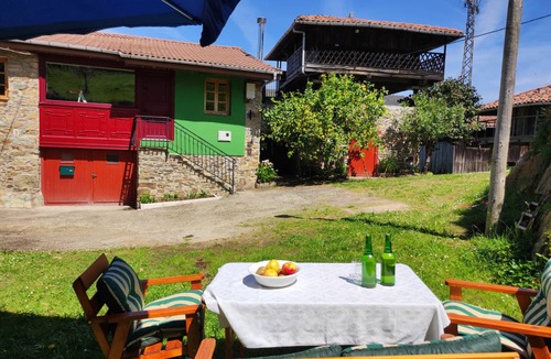 Loro House | 77 m² House ∙ 2 bedrooms ∙ 6 guests