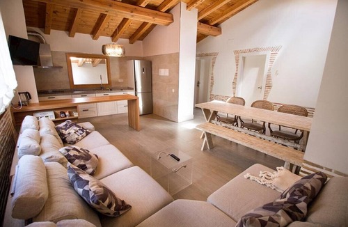 El Rasillo de Cameros Apartment | 8-12 people, garden, barbecue, pets