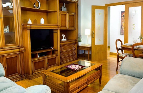 Sestao Apartment | 80 m² Apartment ∙ 3 bedrooms ∙ 4 guests