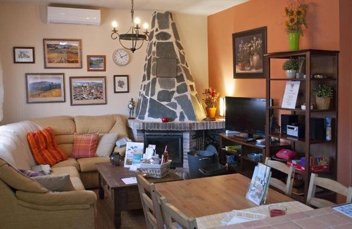Escalona House | 80 m² House ∙ 2 bedrooms ∙ 4 guests