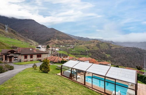 Lena House | 80 m² House ∙ 2 bedrooms ∙ 6 guests
