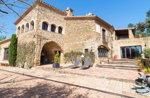 Forallac House | 800 m² House ∙ 7 bedrooms ∙ 15 guests