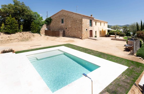 Palafolls Villa | 800 m² Villa ∙ 8 bedrooms ∙ 30 guests