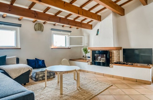 Mahon House | 82 m² House ∙ 1 bedroom ∙ 2 guests