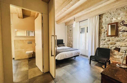 Besalu Apartment | 84 m² Apartment ∙ 2 bedrooms ∙ 3 guests