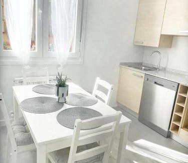 Logrono Apartment | 85 m² Apartment ∙ 3 bedrooms ∙ 6 guests
