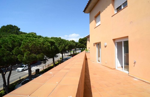 Pals Apartment | 85 m² Apartment ∙ 3 bedrooms ∙ 6 guests