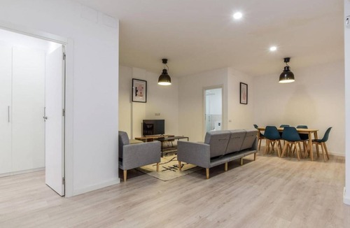 Usera Apartment | 90 m² Apartment ∙ 1 bedroom ∙ 6 guests