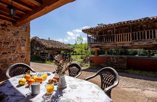 Cabranes Municipality Apartment | 90 m² Apartment ∙ 2 bedrooms ∙ 5 guests
