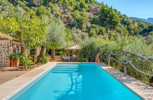 Fornalutx House | 90 m² Finca ∙ 1 bedroom ∙ 2 guests