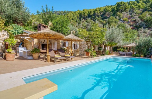 Fornalutx House | 90 m² Finca ∙ 1 bedroom ∙ 2 guests