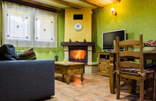 Caboalles de Abajo House | 90 m² House ∙ 2 bedrooms ∙ 4 guests