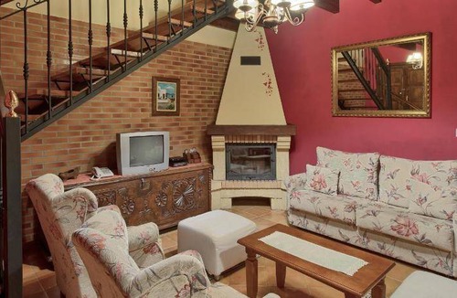 Villaviciosa House | 90 m² House ∙ 3 bedrooms ∙ 8 guests