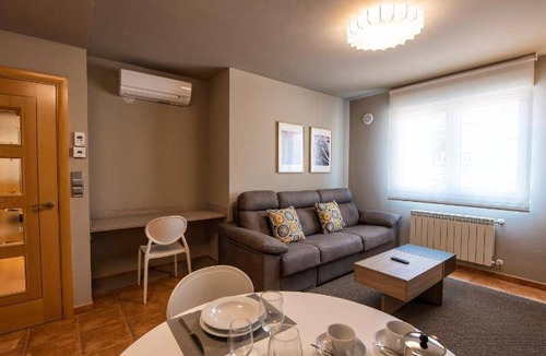 Laxe Apartment | 90 m² Serviced apartment ∙ 3 bedrooms ∙ 127 guests