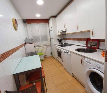 Burgos Apartment | 95 m² Apartment ∙ 3 bedrooms ∙ 6 guests