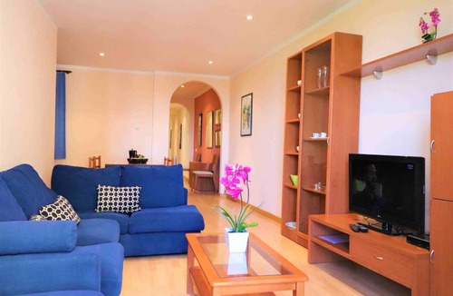 Roses Town Center Apartment | 95 m² Apartment ∙ 3 bedrooms ∙ 8 guests