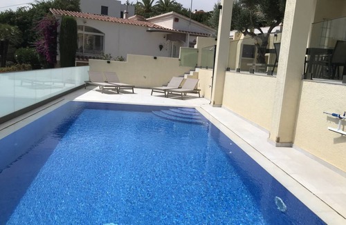 El Mas Fumats Villa | 96 m² Villa ∙ 3 bedrooms ∙ 6 guests