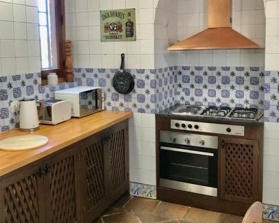 Recas House | A 30 min del Puy de Fou y Toledo con piscina, bbcoa, AC, free Wifi, jardín, terraza con magníficas vistas