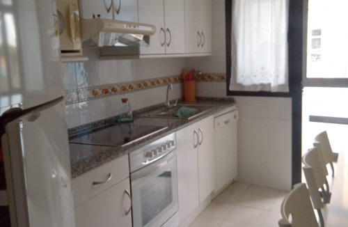 Luarca Apartment | A Bruxo Fonte. Sleeps 8, 2 bathrooms. Full Equipe Reg VUT38509As