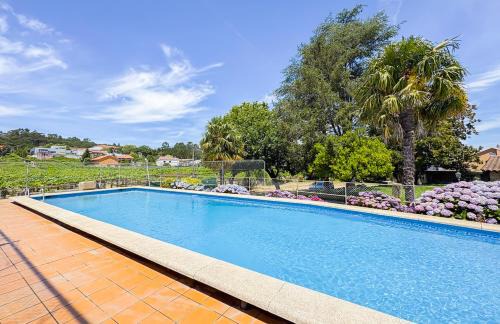 Vilanova de Arousa Apartment | A casa dos Viñedos, finca con piscina privada