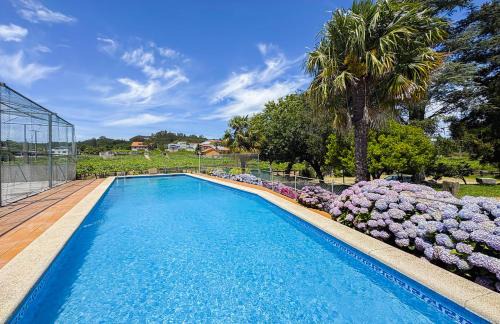 Vilanova de Arousa Apartment | A casa dos Viñedos, finca con piscina privada