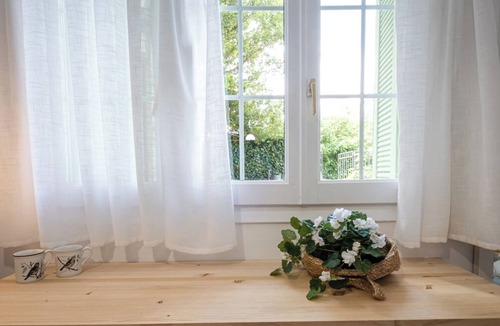 Urunuela House | A garden among the vineyards, for 4