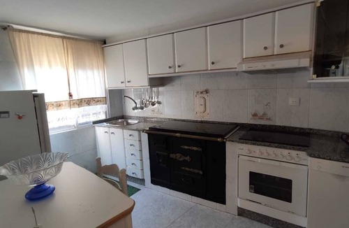 Carballeda de Valdeorras House | A home where you can enjoy Valdeorras, El Bierzo, or Las Medulas Natural Park,