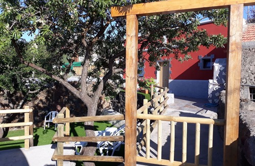Las Casas House | a porch