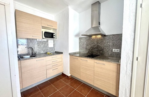 Almadraba-Canyelles Apartment | A22. Nice apartment in front of the beach with parking