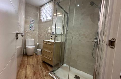Carihuela Apartment | A8 - Apartamento en La Carihuela, 2 dormitorios, Wifi, a 100 metros de la playa