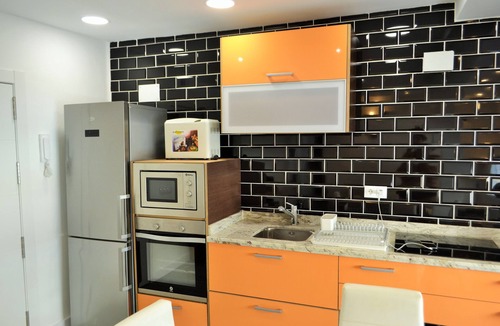 Poligono Alameda Apartment | ACOGEDOR Y MIMADO APARTAMENTO JUNTO ESTACIONES DE MALAGA Y CENTRO DE LA CIUDAD
