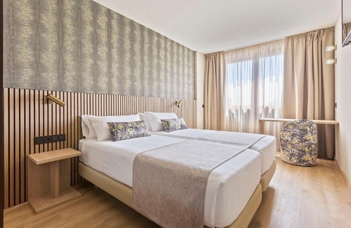 Las Acacias Hotel | Acta Pirámides
