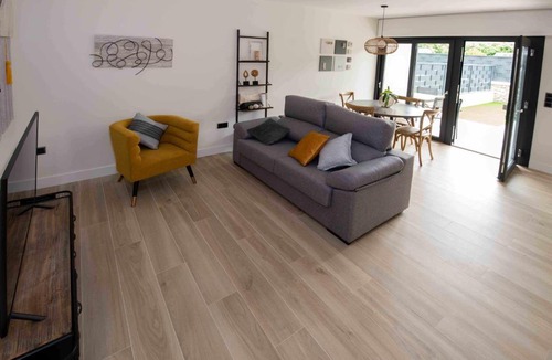 Poo Apartment | ADOSADO-DUPLEX ADAPTADO zona de playa y montaña