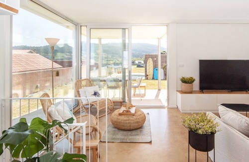 Razo da Costa House | AG Villa Razo Deluxe, with swimming pool and beach 400m away