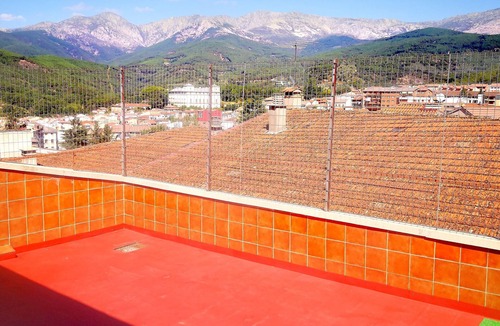 Arenas de San Pedro Apartment | AG2 - Apartment with terrace and barbecue in Gredos Sur