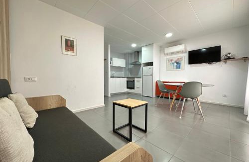 Roses Town Center Apartment | Agi Arago Studio