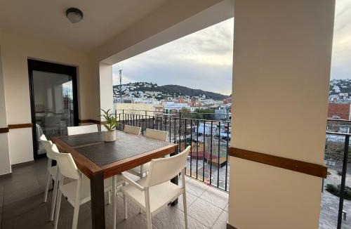 Roses Town Center Apartment | Agi Riera Ginjolers