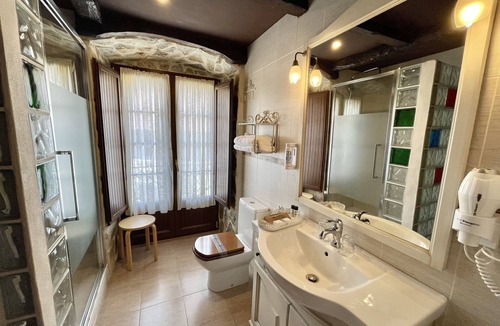 Regules Hotel | Akla Hotel La Casa Del Puente