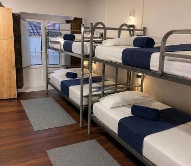 Arzua Hostel | Albergue Amodiño