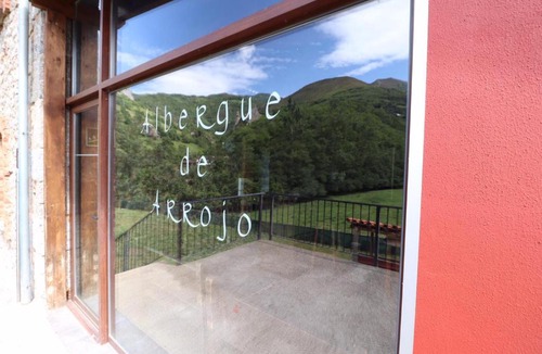 Quiros Hostel | Albergue de Arrojo