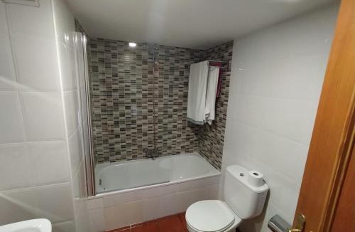 Granon Hostel | Albergue de Nuestra Señora Carrasquedo