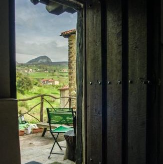 Lavin Hostel | Albergue De Soba