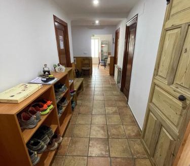 Hornillos del Camino Hostel | Albergue El Alfar/Pilgrim Hostel