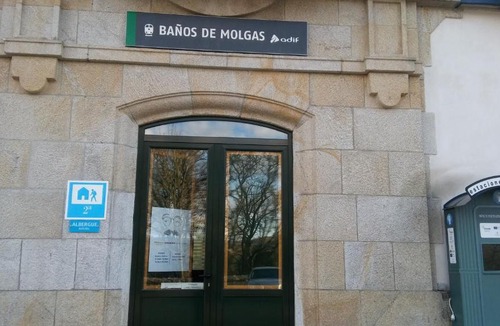 Banos De Molgas Hostel | Albergue estaciones vivas