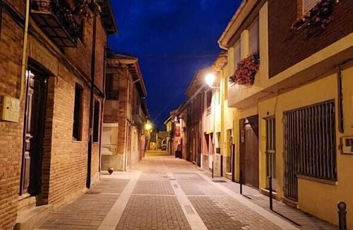 Mansilla de las Mulas Bed & Breakfast | Albergue La Pinguina