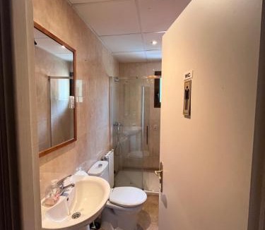 Aguilar del Rio Alhama Hostel | Albergue La Chopera Inestrillas