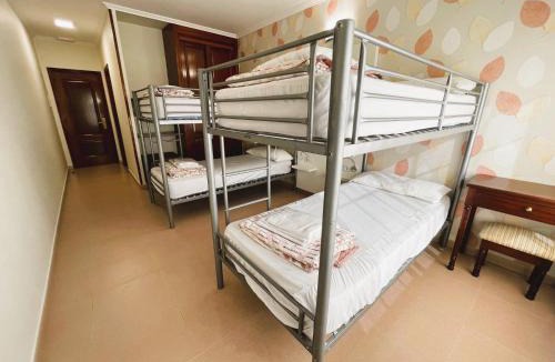 Caldas de Reis Hostel | Albergue O Cruceiro