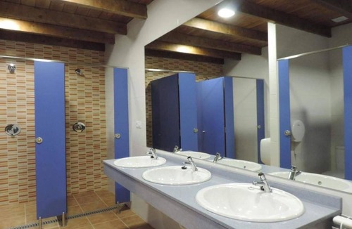 Santa Olaja de la Ribera Hostel | Albergue Santo Tomás de Canterbury - Hostel