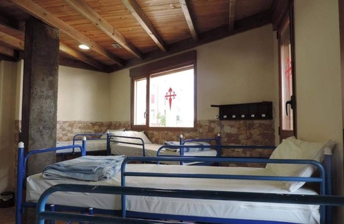 Santa Olaja de la Ribera Hostel | Albergue Santo Tomás de Canterbury - Hostel